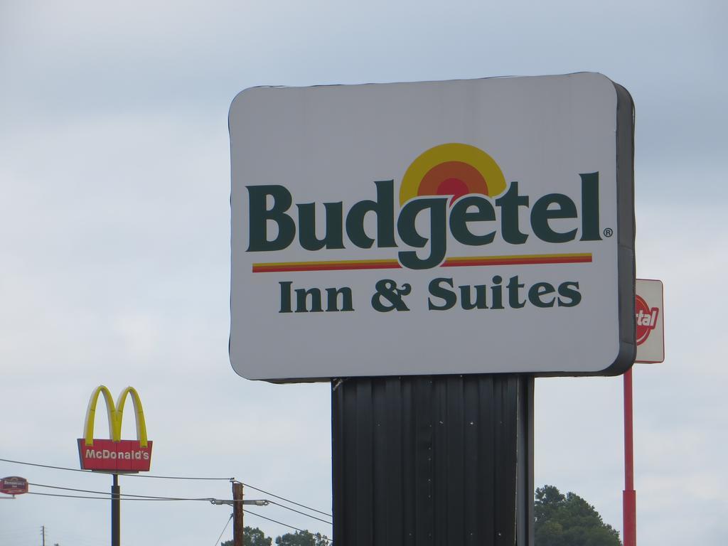 Budgetel Inn & Suites Macon Exterior photo